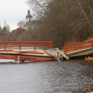 Raserade flottbron lockar folk – P4 Dalarna